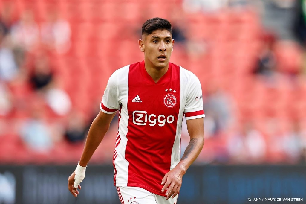 Tuchtcommissie spreekt Ajacied Álvarez vrij
