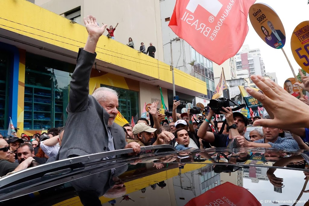 Lula en Bolsonaro brengen stem uit in Braziliaanse verkiezingen