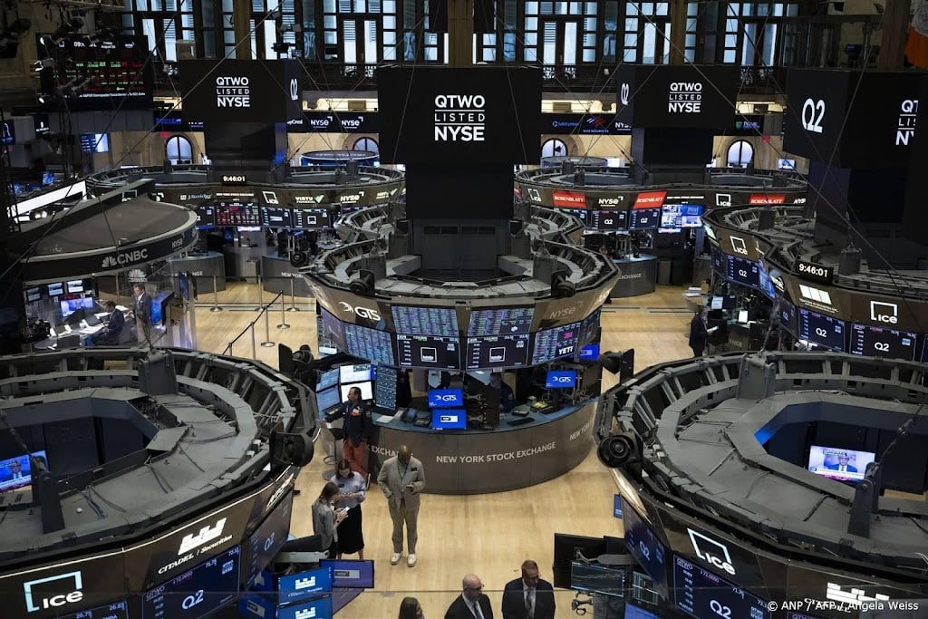 Kleine uitslagen op beurzen in New York, Tesla en Nike zakken