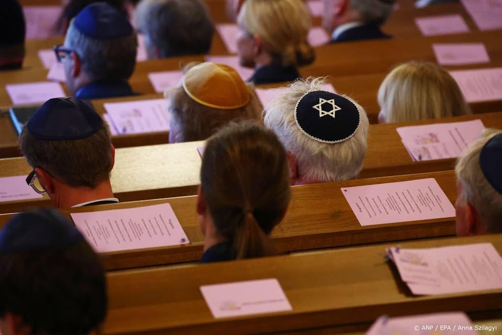 Steekpartij bij synagoge Manchester, verdachte neergeschoten