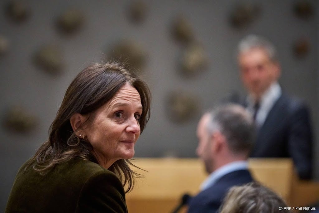Kamerleden willen duidelijkheid over terugkeercentrum in Oeganda