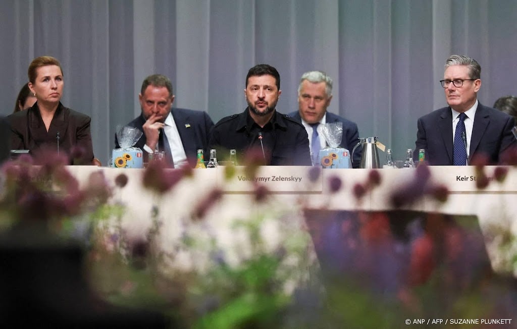 Zelensky roept op tot samenwerking voor dronemuur