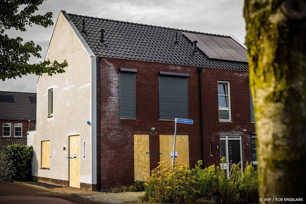 Gemeente verlengt sluiting woning Overasselt niet