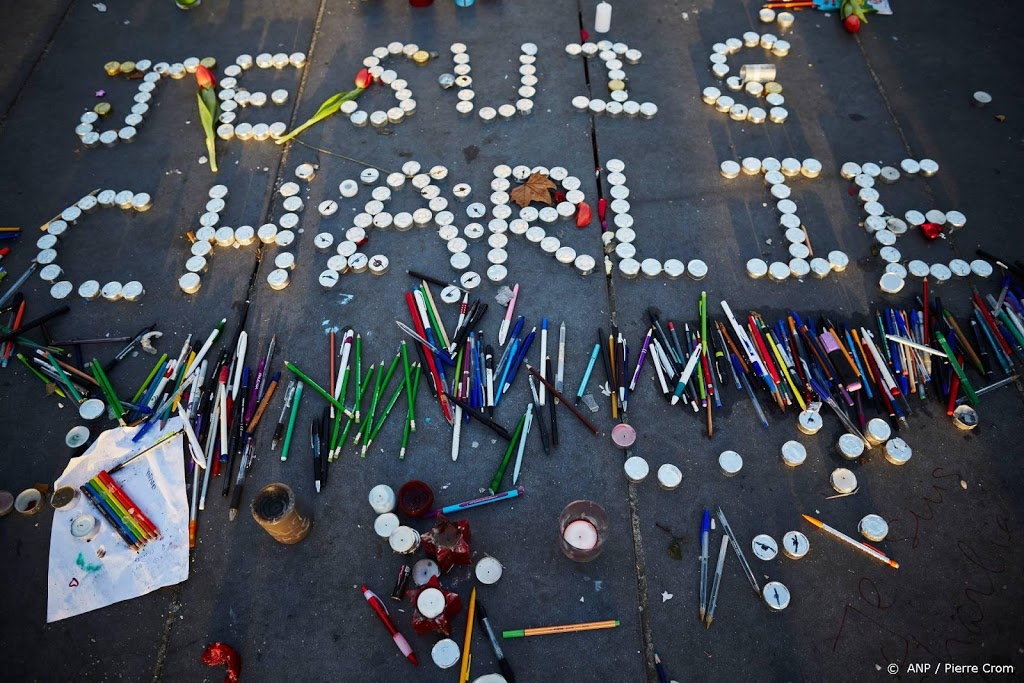Proces tegen verdachten bloedbad Charlie Hebdo week uitgesteld