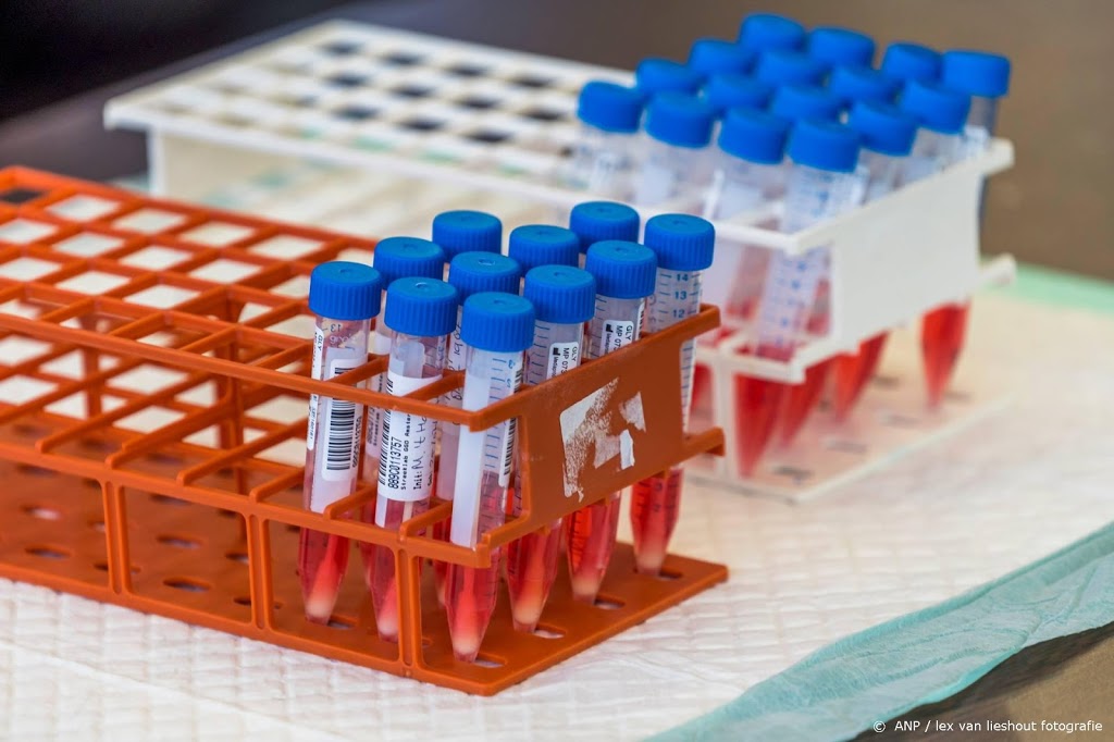 Aantal positieve coronatesten verder gedaald