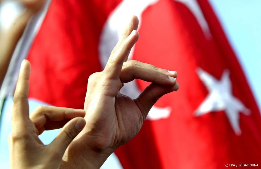 Frankrijk verbiedt Turkse Grijze Wolven