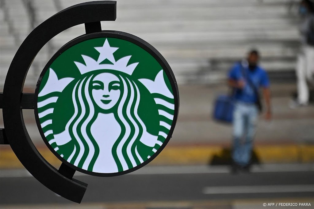 Starbucks stijgt op hoger Wall Street, Moderna zakt na cijfers