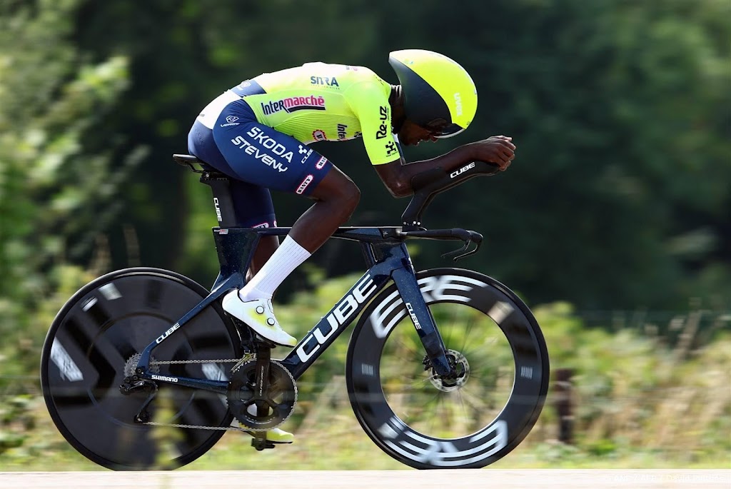 Girmay troeft Roglic en Cavendish af in criterium Saitama 