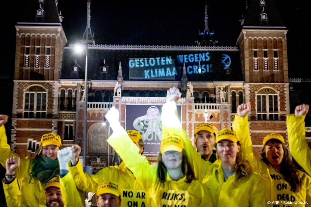XR voert in Museumnacht actie bij gesloten Rijksmuseum