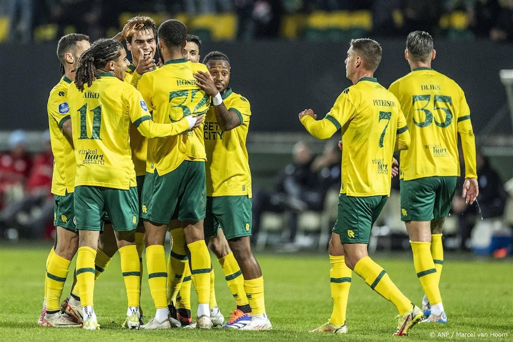 Rosier helpt Fortuna met twee doelpunten aan zege op Heerenveen