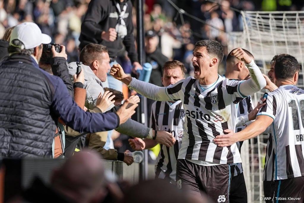 Heracles wint tegen PEC ook tweede duel onder Krüzen ruim: 8-2
