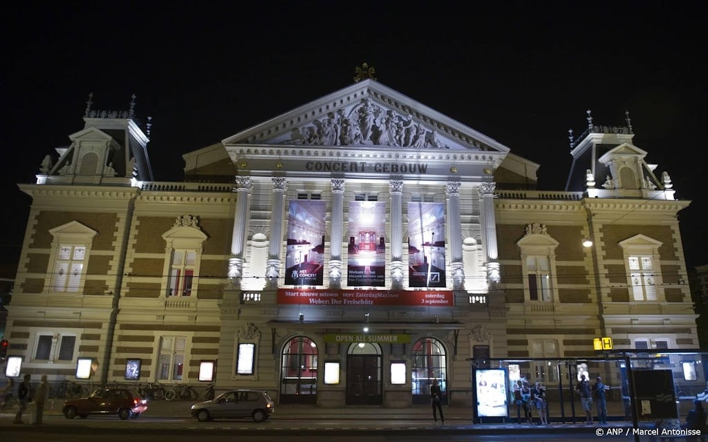 Concertgebouw annuleert chanoekaconcert om banden zanger met IDF