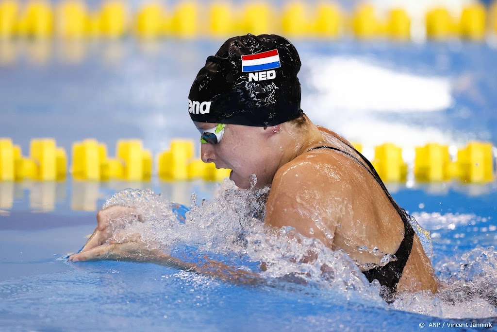 Zwemster Schouten verbetert weer Nederlands record op schoolslag