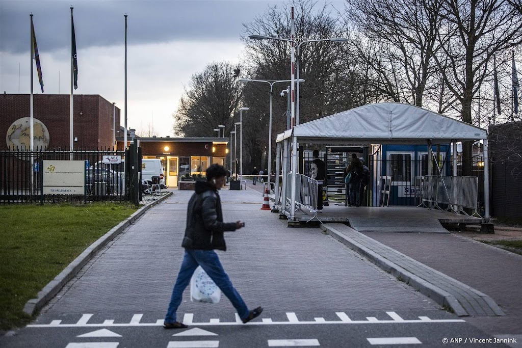 Minder asielzoekers naar Nederland, vorige week 800 aanvragen