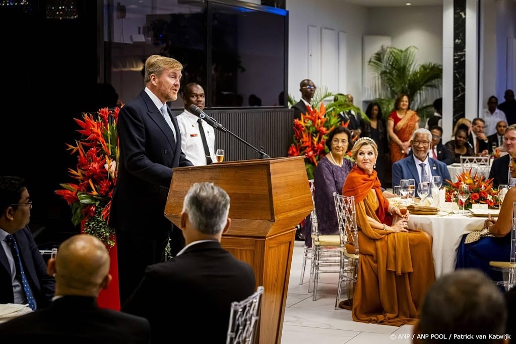 Koning eert 'Surinaamse weerbaarheid' tijdens staatsbanket