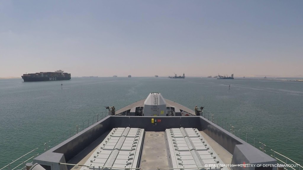 Nederlands marineschip gewoon naar zeestraat Iran