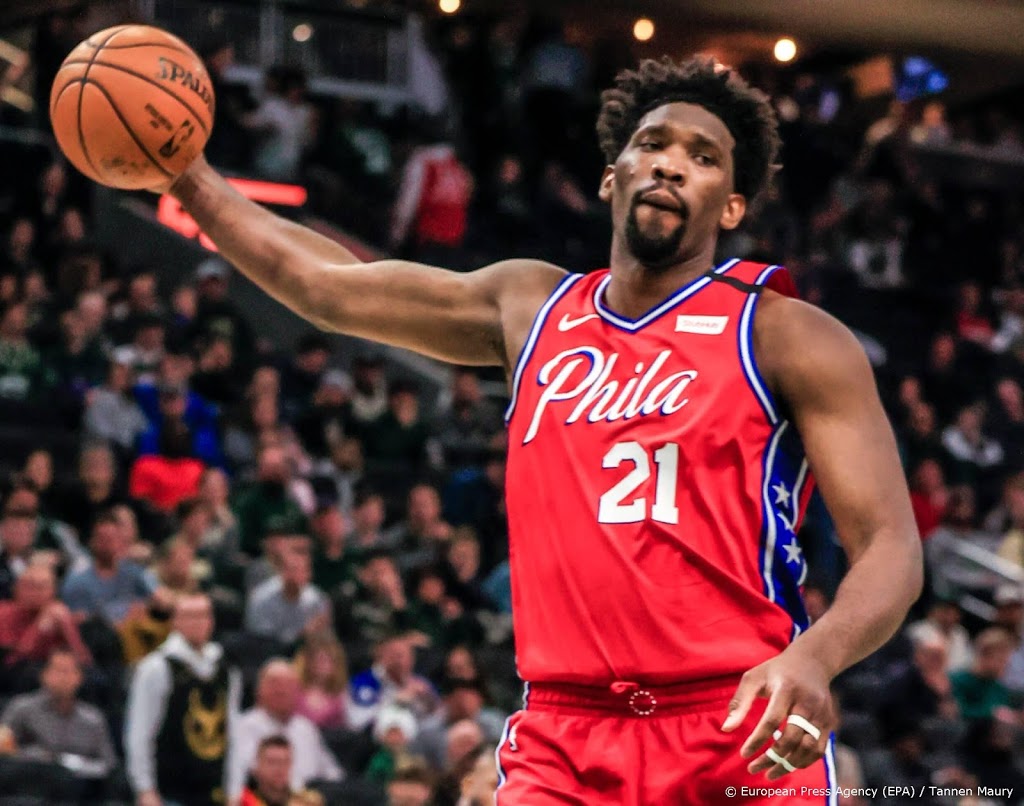 Basketballers Philadelphia 76ers blijven winnen in NBA
