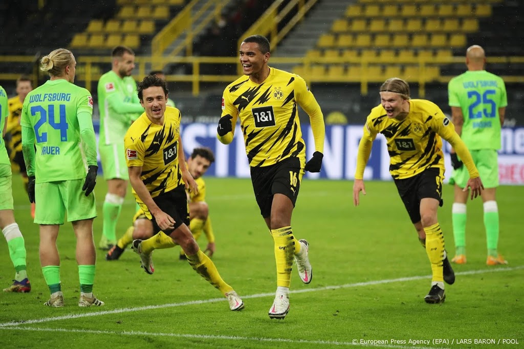 Borussia Dortmund verslaat Wolfsburg met 2-0