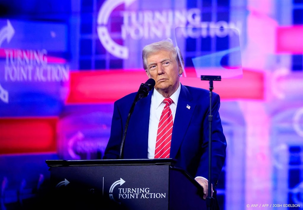 Trump eist 'onmiddellijke seponering' in zaak zwijggeld