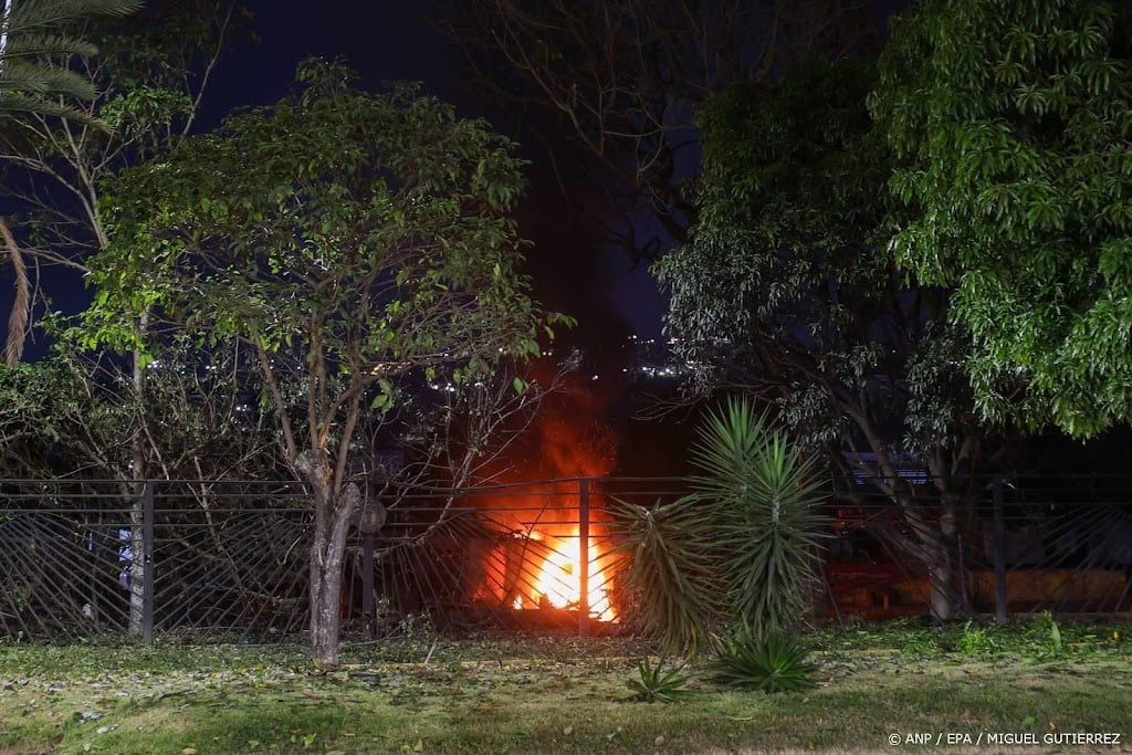Ambassade VS in Caracas roept Amerikanen op: zoek beschutting