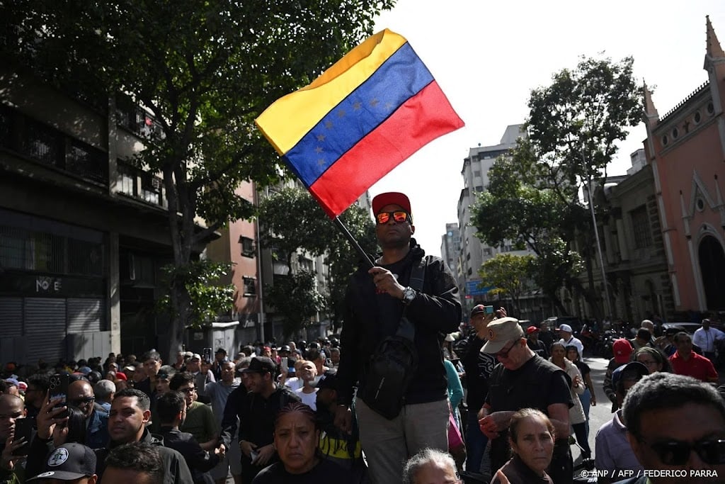 Minister: Curaçao heeft voorraad voedsel en medicijnen