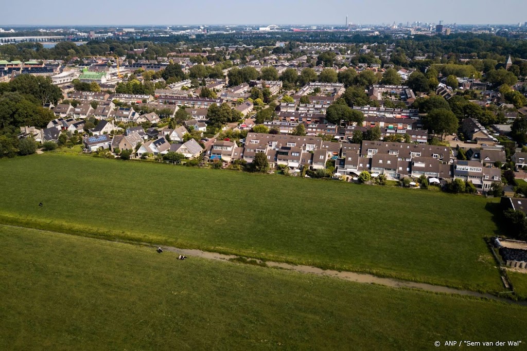 In Nederland staan 92.000 woningen leeg, maar meestal kort