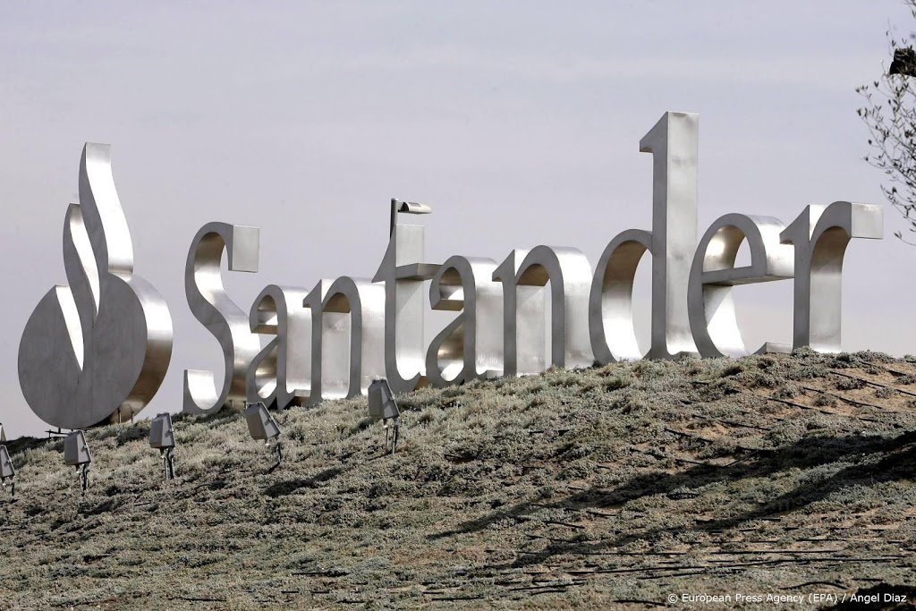 Spaanse bank Santander sluit 2020 af met miljardenverlies