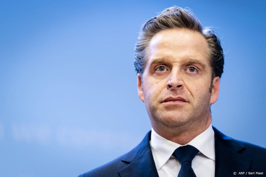 Felle kritiek van Kamer op De Jonge om datadiefstal bij GGD
