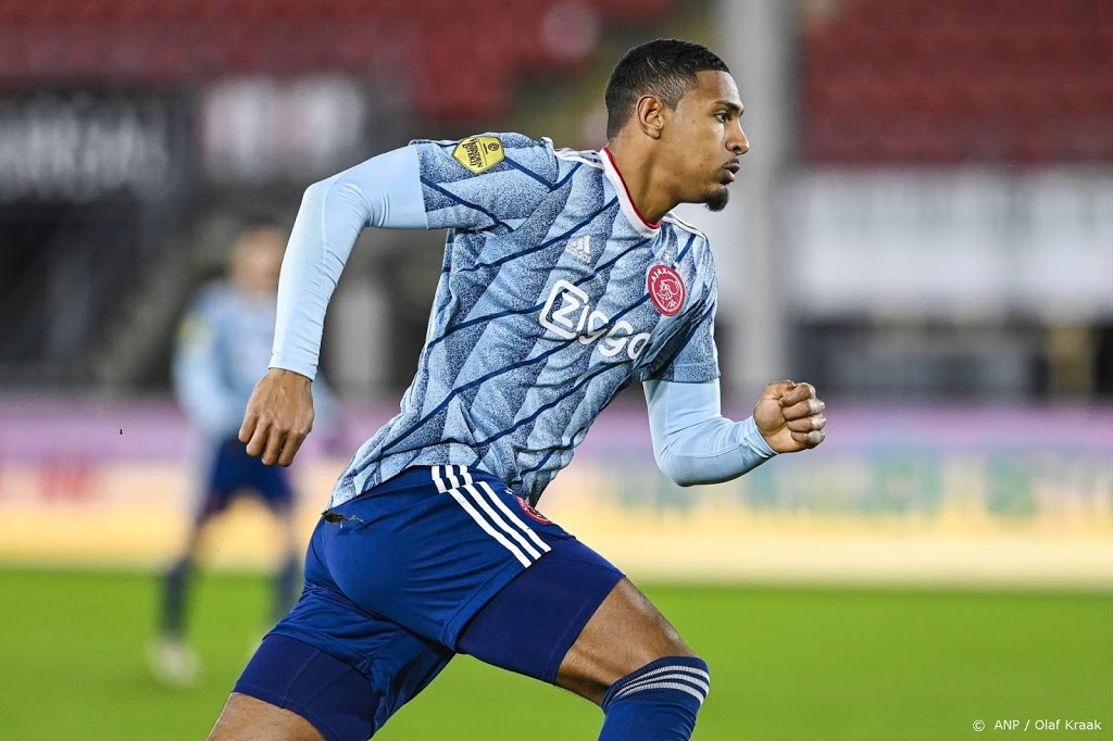 Recordaankoop Haller ontbreekt op lijst Ajax voor Europa League