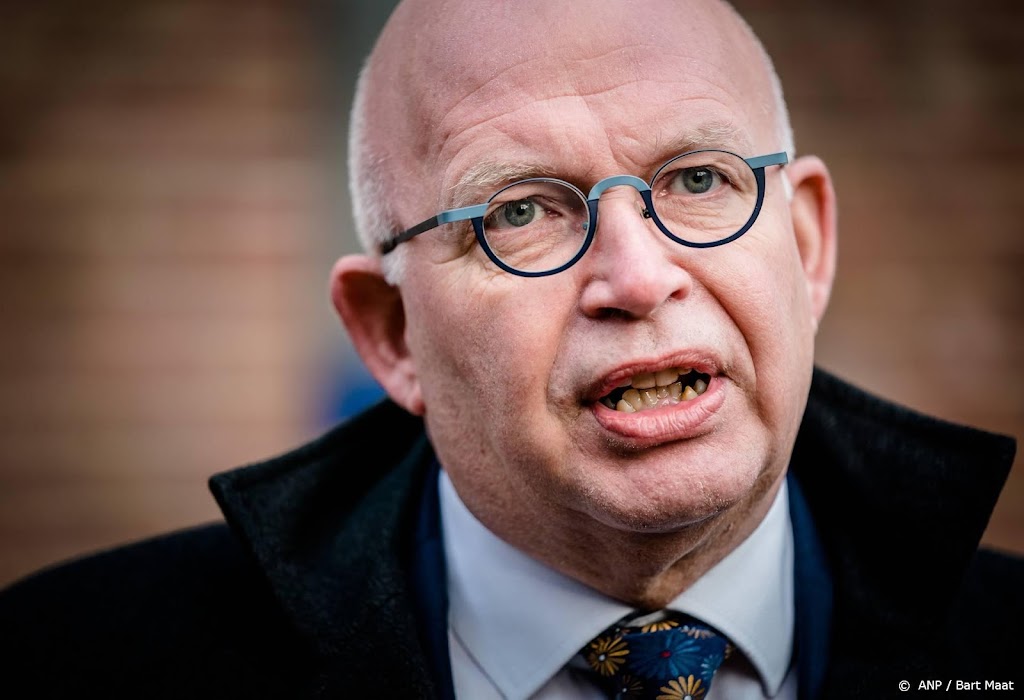 Rekenkamer onderzoekt gronddeal minister Henk Staghouwer