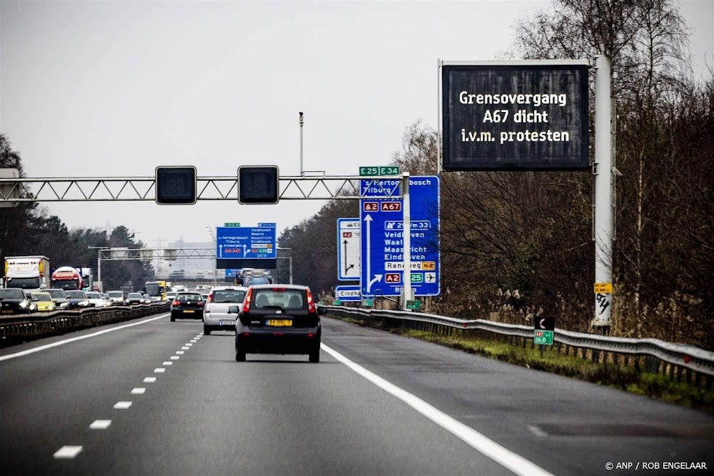 Nederlandse boeren vertrokken van A67