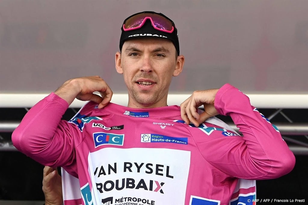 Franse wielrenner Leroux wint vierde etappe Ster van Bessèges