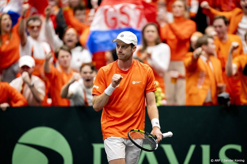 Tennissers opnieuw naar Daviscup Finals na zege Van de Zandschulp