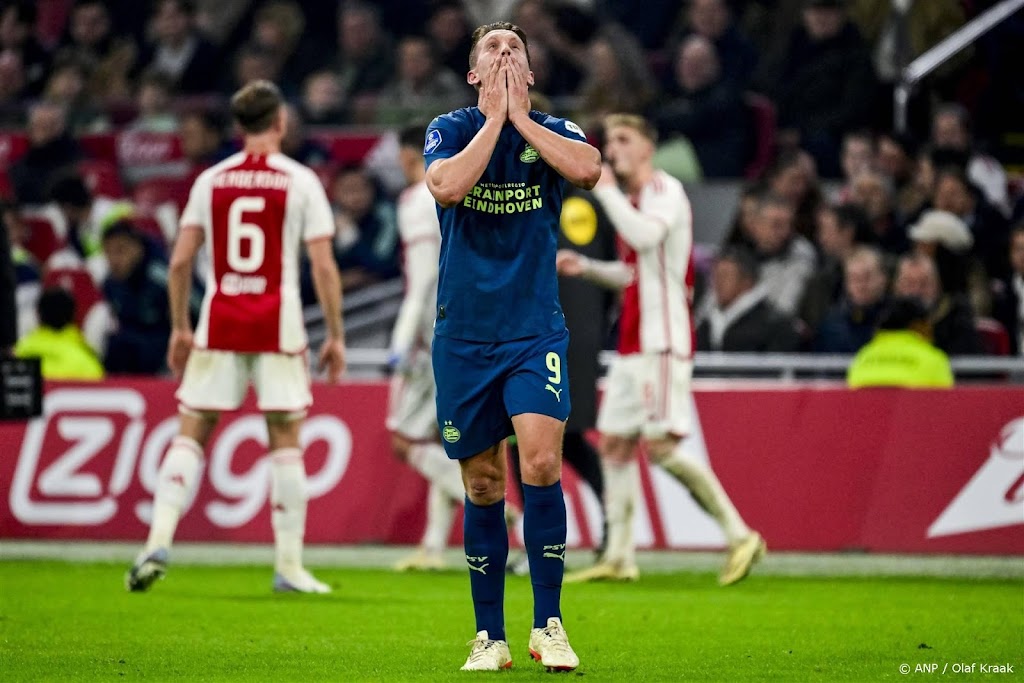 De Jong is niet helemaal tevreden over gelijkspel tegen Ajax  