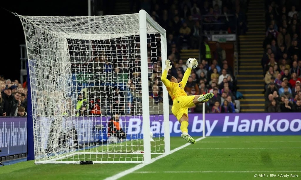 AZ bekert met doelman Owusu-Oduro tegen FC Twente  