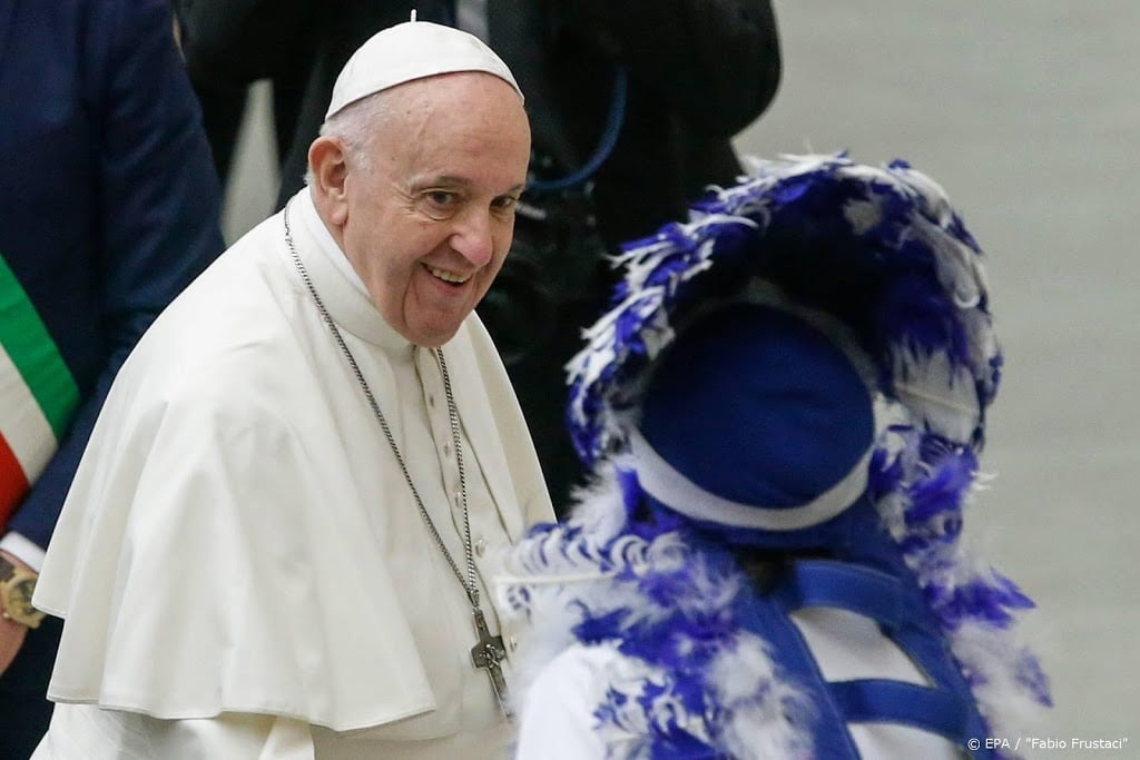 'Paus Franciscus niet besmet met nieuwe coronavirus'