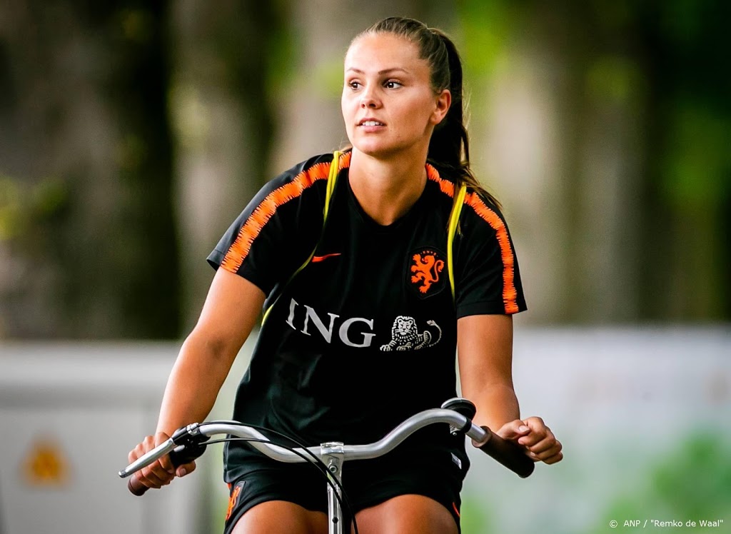 Martens na 'mentale achtbaan' van acht maanden terug bij Oranje