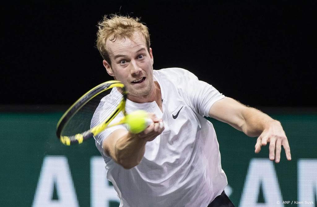 Tennisser Van de Zandschulp trekt lessen uit debuut in Rotterdam