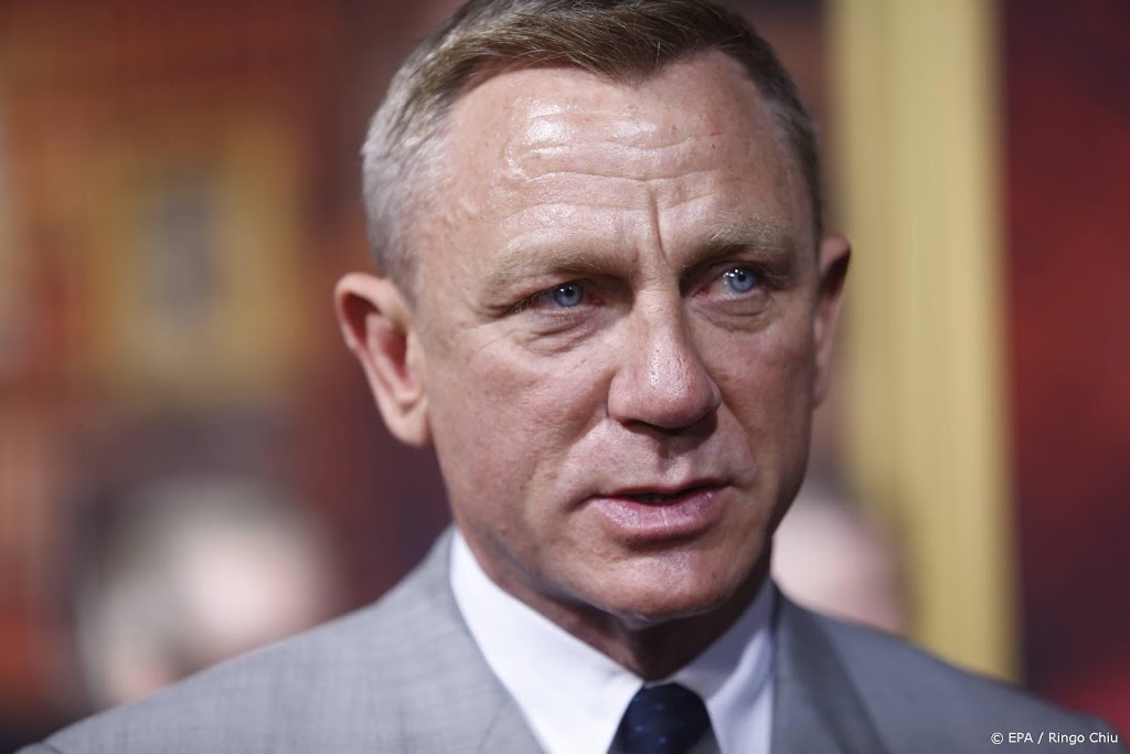 Bond en Brady juichen voor Aston Martin in Formule 1 