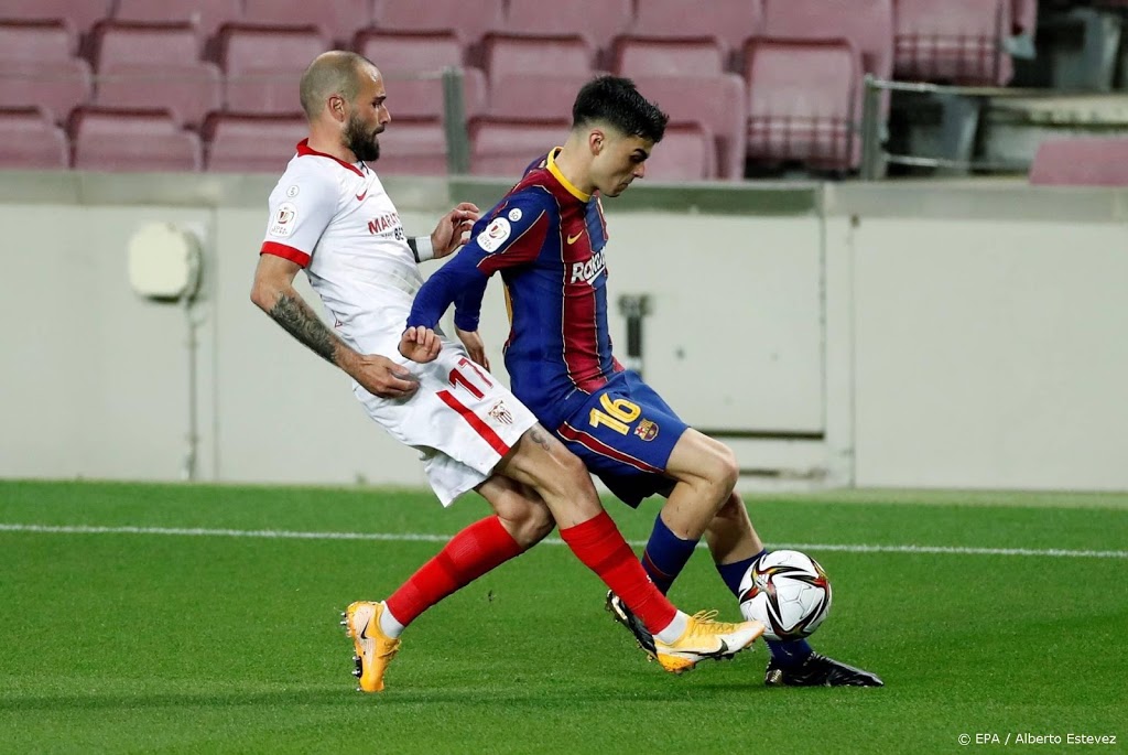 Barcelona schudt Sevilla in verlenging van zich af