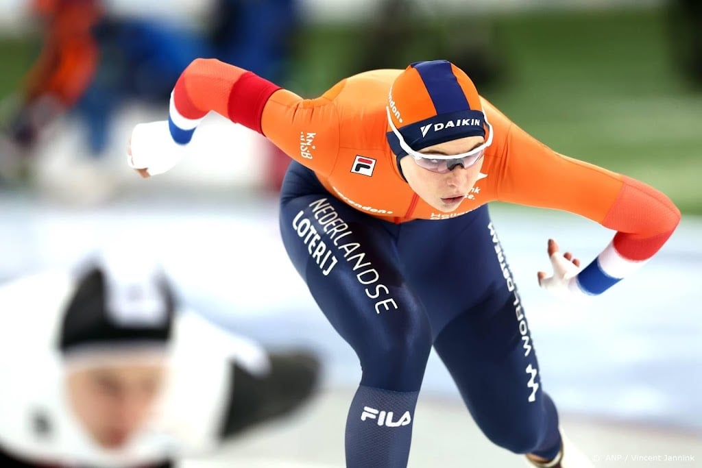 Schaatsster Leerdam leidt voor Kok op WK sprint na eerste dag