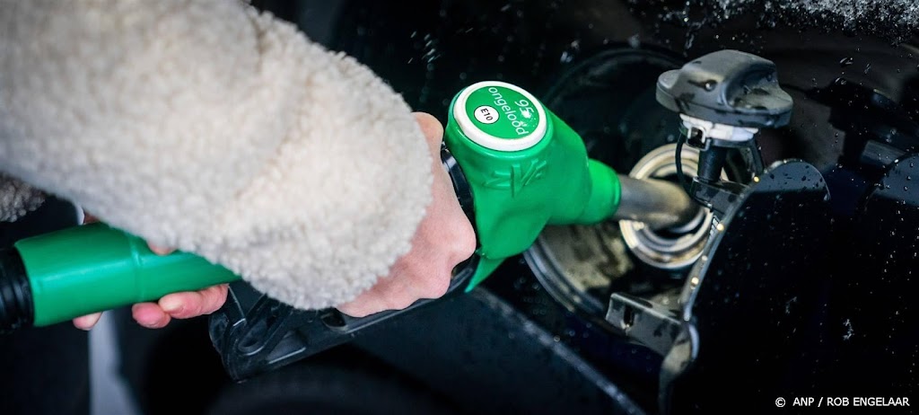 Vertraging voor EU-besluit over benzine-auto na Duitse weerstand