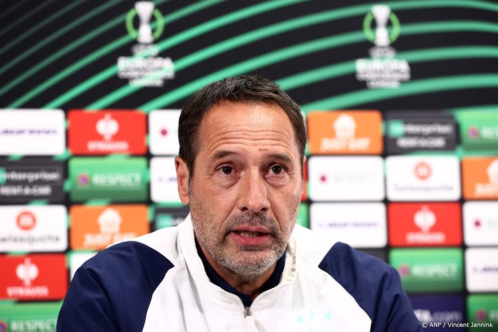 Van 't Schip snapt weinig van commotie over vrije dagen Ajax 