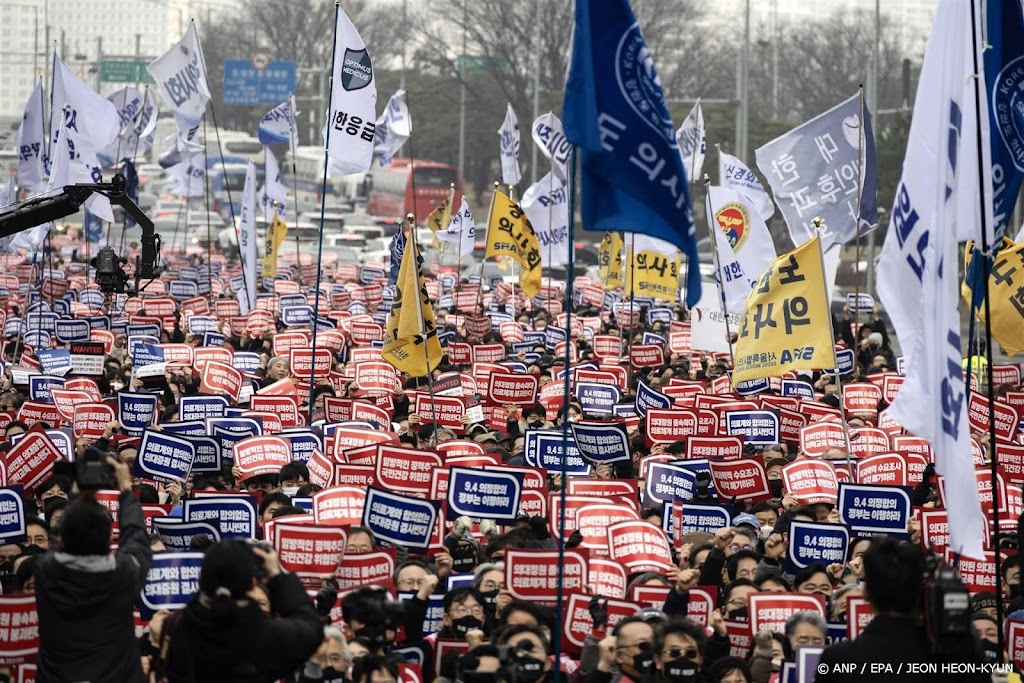 Tienduizenden artsen betogen in Seoul tegen hervormingsplan