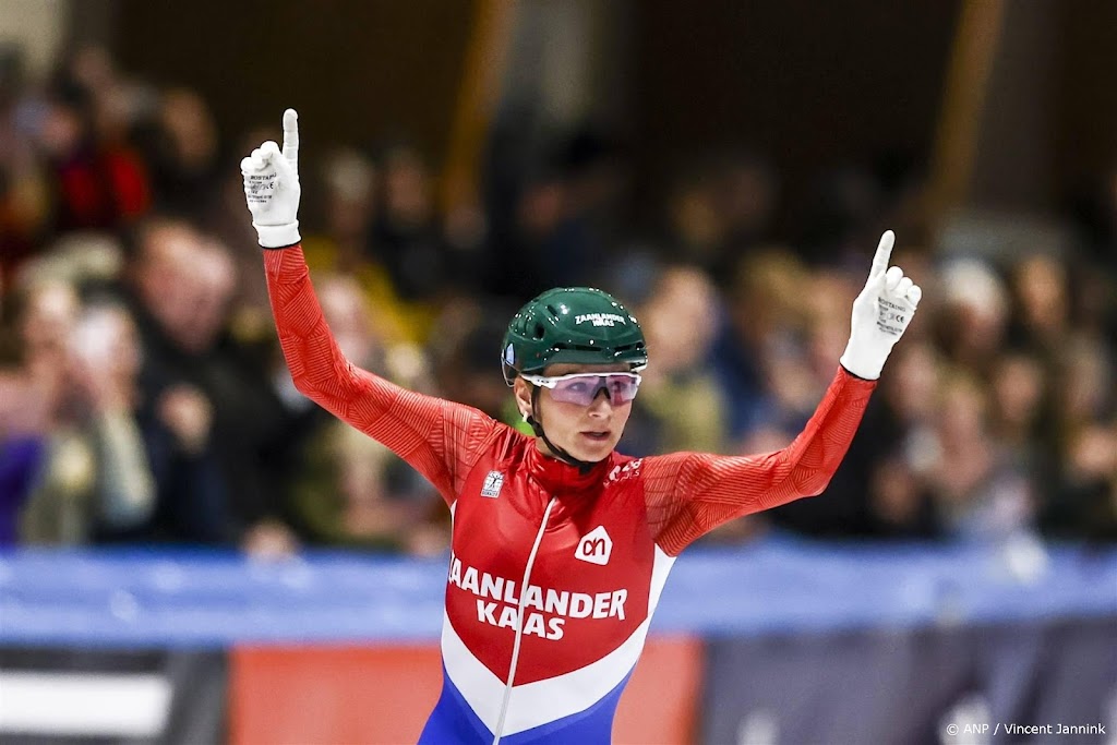 Schaatsster Schouten sterkste bij marathonafscheid in Leeuwarden