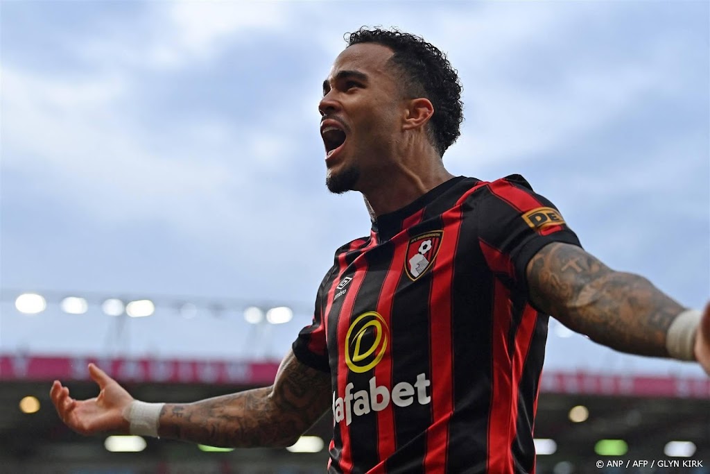 Scorende Kluivert helpt Bournemouth aan zege op Burnley