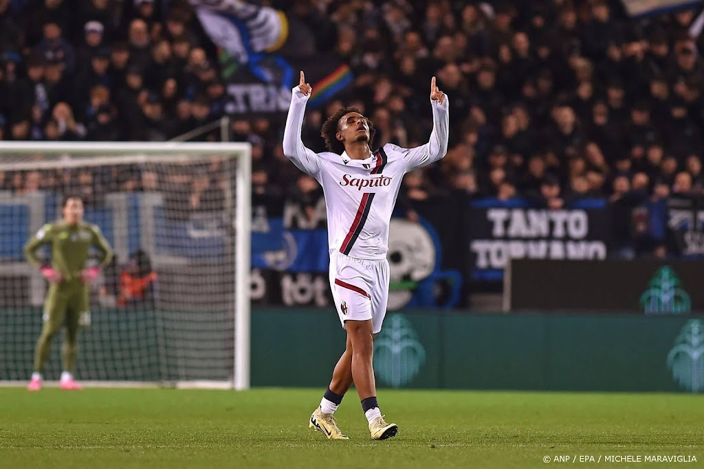 Zirkzee schiet Bologna steviger naar vierde plaats in Serie A  