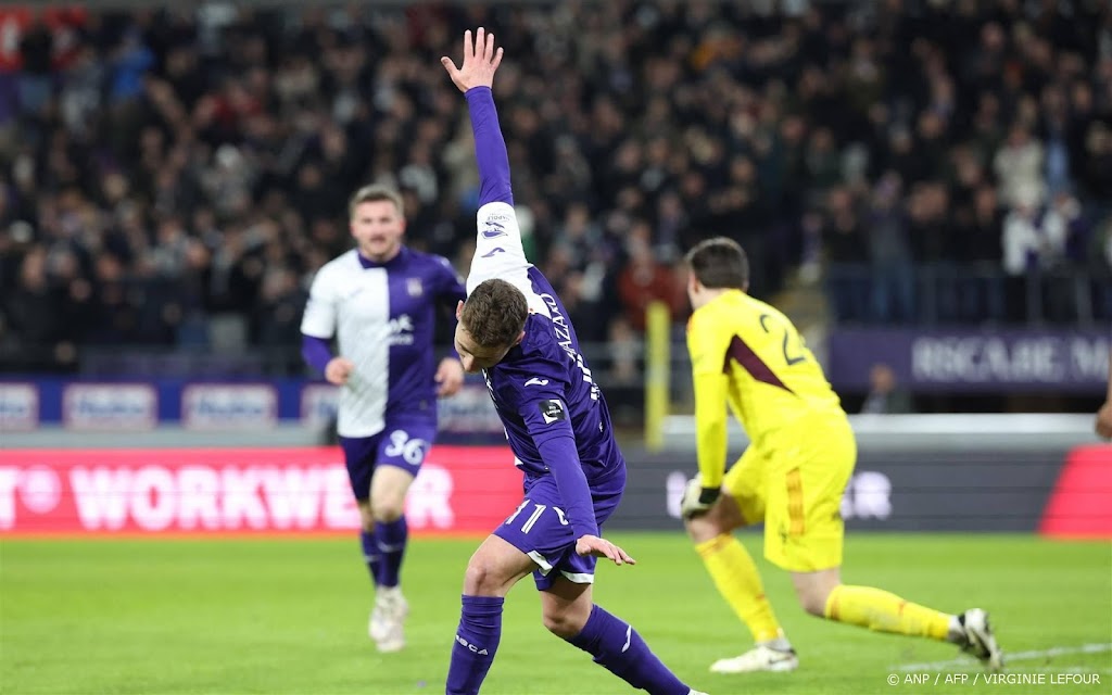 Anderlecht blijft in het spoor van koploper Union