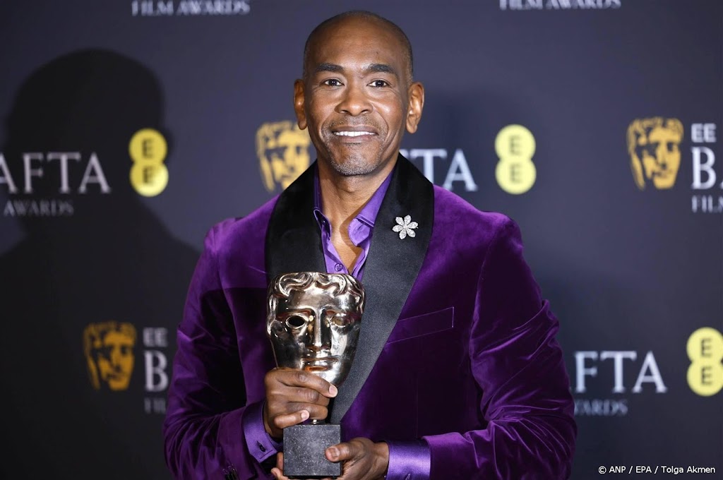 Paul Tazewell wint als eerste zwarte man Oscar voor kostuumdesign