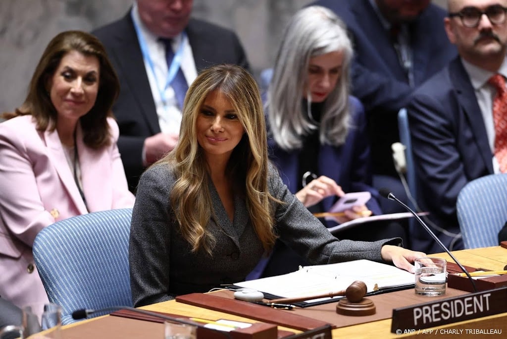 Melania zit als eerste first lady VN-Veiligheidsraad voor